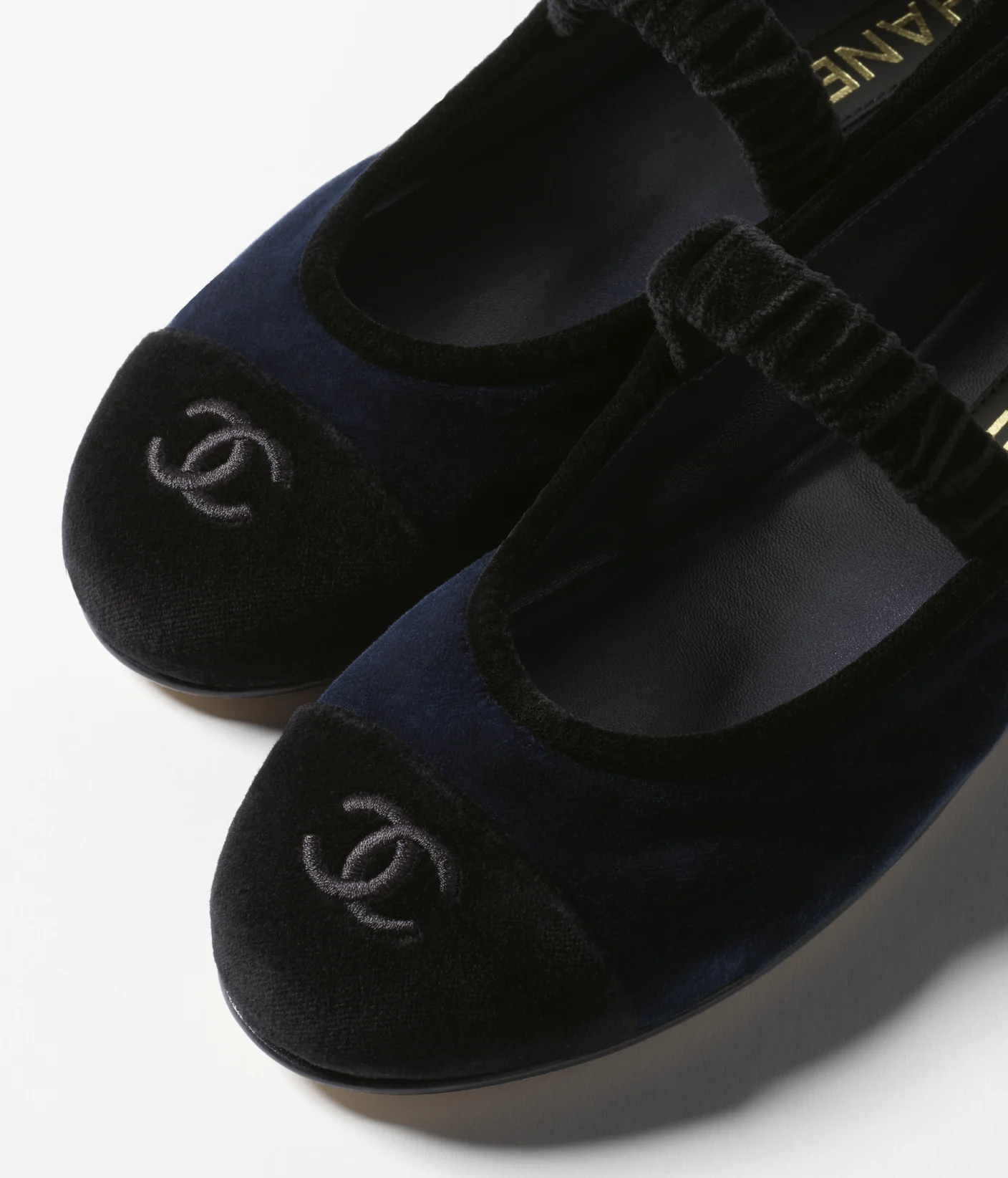 Chanel 2024/25 Métiers d’art Mary Janes - Image 2